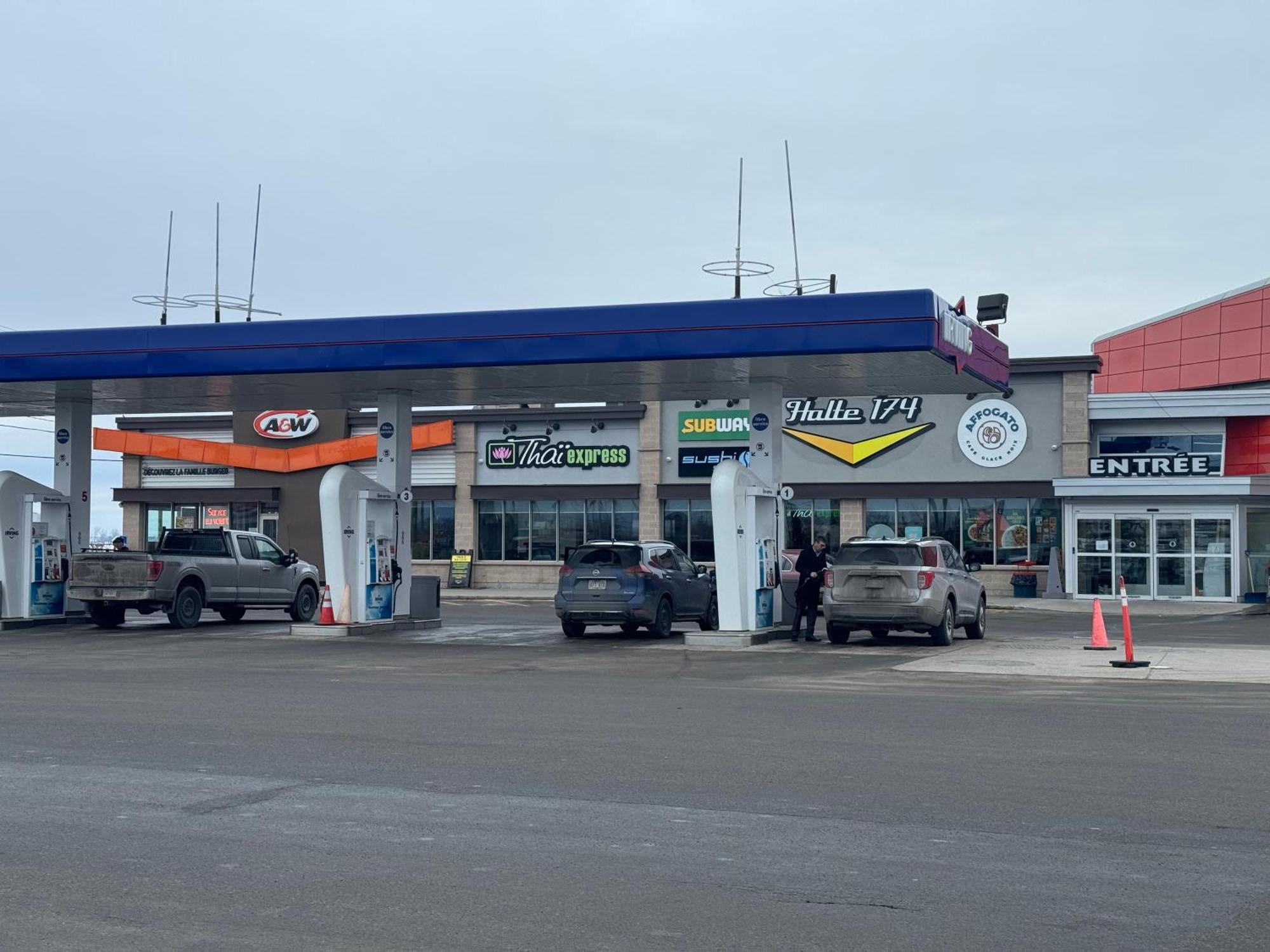 La Porte De La Mauricie Louiseville Ngoại thất bức ảnh